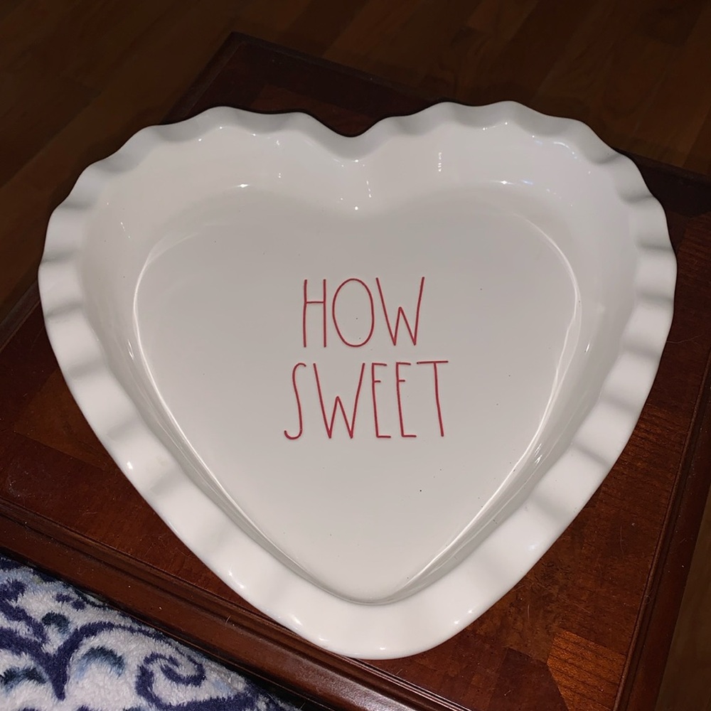 EUC Rae Dunn “How Sweet” pie, brownie, cake dish